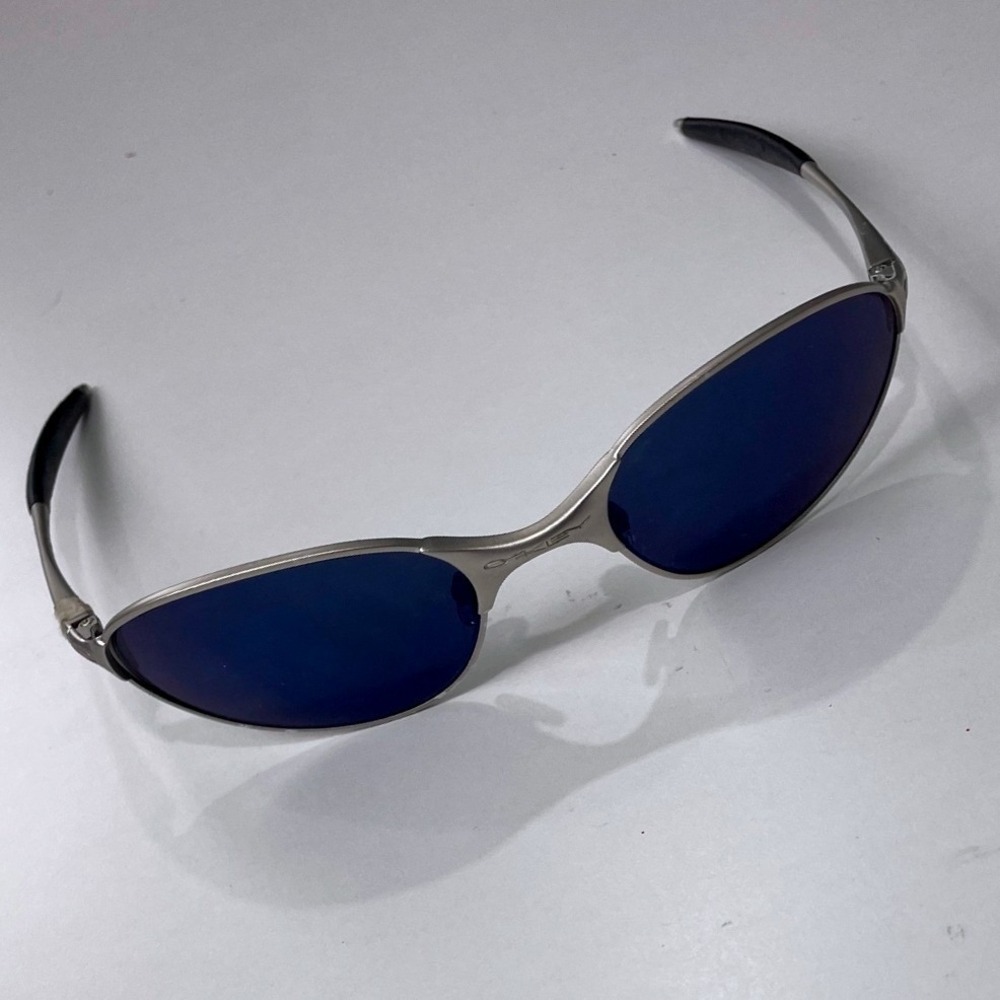 Vintage Oakley A-Wire 2.0 sunglasses Blue Iridium lenses Silver Wire Frames 90's